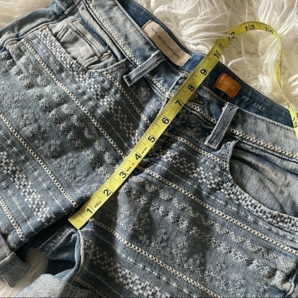 Anthro Pilcro stet embroidered denim jean short 28 - Picture 6 of 8